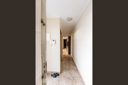 Casa à venda com 220m², 5 quartos e 2 vagasCorredor