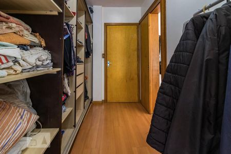 Apartamento à venda com 137m², 3 quartos e 2 vagasSuíte