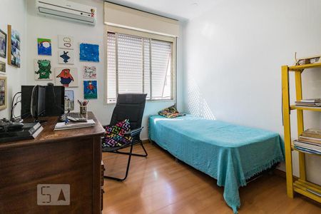 Dormitório2 de apartamento à venda com 3 quartos, 137m² em Jardim Botânico, Porto Alegre