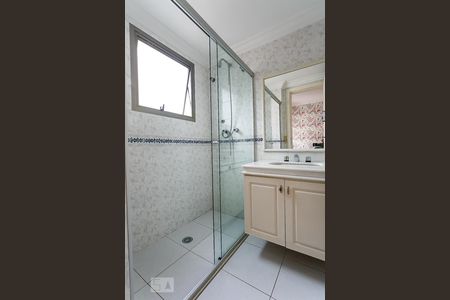 Apartamento à venda com 165m², 3 quartos e 3 vagas Apartamento à venda com 165m², 3 quartos e 3 vagasBanheiro da Suíte 2