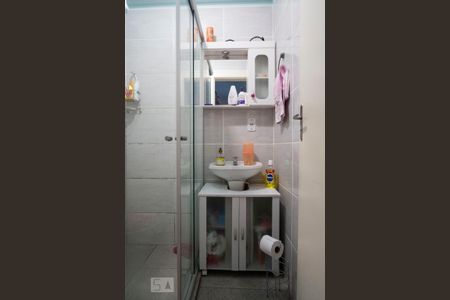 Apartamento para alugar com 43m², 2 quartos e sem vagaBanheiro