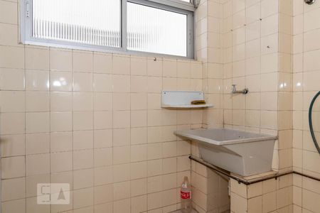 Apartamento para alugar com 68m², 2 quartos e 1 vagaÁrea de Serviço