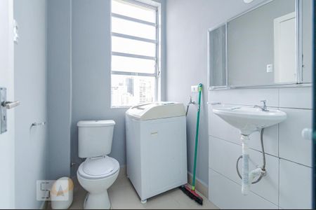 Studio para alugar com 29m², 1 quarto e sem vaga Studio para alugar com 29m², 1 quarto e sem vagaBanheiro