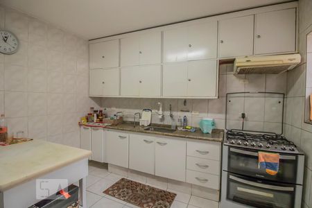 Casa à venda com 200m², 2 quartos e 1 vaga Casa à venda com 200m², 2 quartos e 1 vagaCozinha