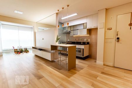 Sala de apartamento para alugar com 2 quartos, 69m² em Jardim Aeroporto, São Paulo