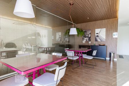 Apartamento para alugar com 69m², 2 quartos e 1 vagaÁrea Comum - Escritório