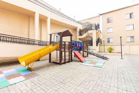 Apartamento para alugar com 69m², 3 quartos e 1 vaga Apartamento para alugar com 69m², 3 quartos e 1 vagaPlayground