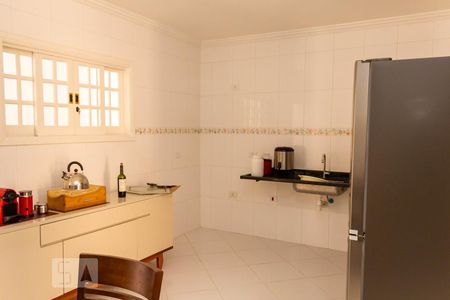 Casa à venda com 230m², 4 quartos e 3 vagas Casa à venda com 230m², 4 quartos e 3 vagasCozinha