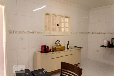 Casa à venda com 230m², 4 quartos e 3 vagas Casa à venda com 230m², 4 quartos e 3 vagasCozinha