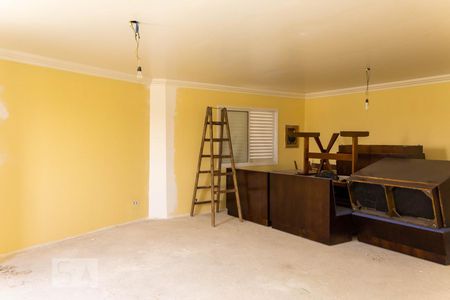 Casa à venda com 230m², 4 quartos e 3 vagas Casa à venda com 230m², 4 quartos e 3 vagasQuarto 4