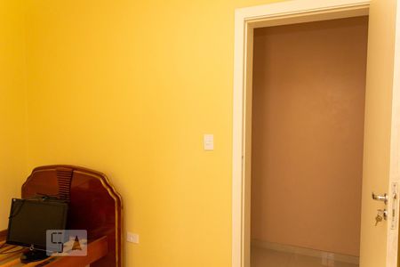 Casa à venda com 230m², 4 quartos e 3 vagas Casa à venda com 230m², 4 quartos e 3 vagasQuarto 1