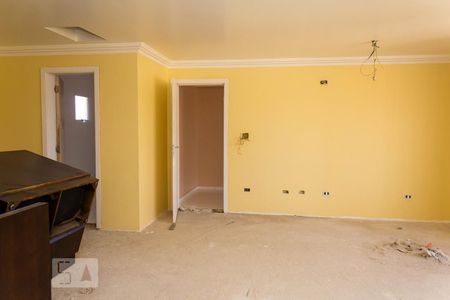 Casa à venda com 230m², 4 quartos e 3 vagas Casa à venda com 230m², 4 quartos e 3 vagasQuarto 4