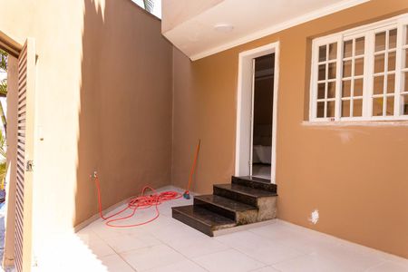 Casa à venda com 230m², 4 quartos e 3 vagas Casa à venda com 230m², 4 quartos e 3 vagasGaragem 1