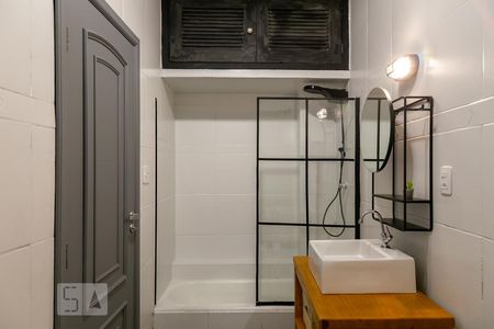 Studio para alugar com 43m², 1 quarto e sem vaga Studio para alugar com 43m², 1 quarto e sem vagaBanheiro