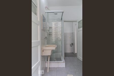 Studio para alugar com 31m², 1 quarto e 1 vaga Studio para alugar com 31m², 1 quarto e 1 vagaBanheiro