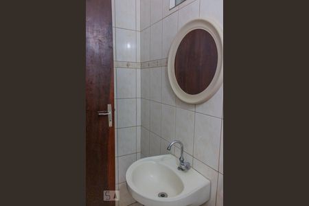 Lavabo de casa à venda com 3 quartos, 236m² em Vila Bastos, Santo André