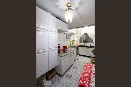 Casa à venda com 80m², 3 quartos e 6 vagas Casa à venda com 80m², 3 quartos e 6 vagasCozinha