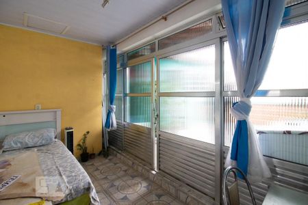 Casa à venda com 80m², 3 quartos e 6 vagas Casa à venda com 80m², 3 quartos e 6 vagasQuarto 1