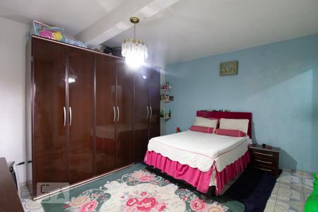 Casa à venda com 80m², 3 quartos e 6 vagas Casa à venda com 80m², 3 quartos e 6 vagasSuíte