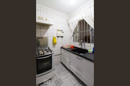 Casa à venda com 80m², 3 quartos e 6 vagas Casa à venda com 80m², 3 quartos e 6 vagasCozinha