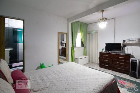 Casa à venda com 80m², 3 quartos e 6 vagas Casa à venda com 80m², 3 quartos e 6 vagasSuíte