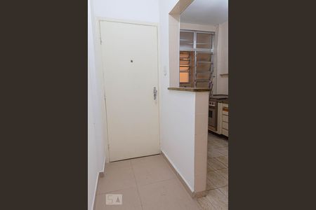 Apartamento para alugar com 34m², 1 quarto e sem vaga Apartamento para alugar com 34m², 1 quarto e sem vagaCorredor