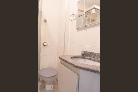 Banheiro  de apartamento para alugar com 1 quarto, 34m² em Bela Vista, São Paulo