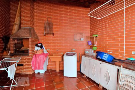 Casa à venda com 143m², 3 quartos e 2 vagas Casa à venda com 143m², 3 quartos e 2 vagasÁrea de Serviço