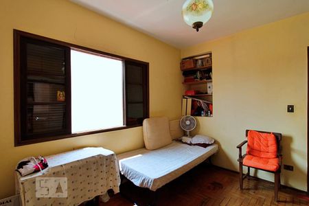 Casa à venda com 143m², 3 quartos e 2 vagas Casa à venda com 143m², 3 quartos e 2 vagasQuarto 2