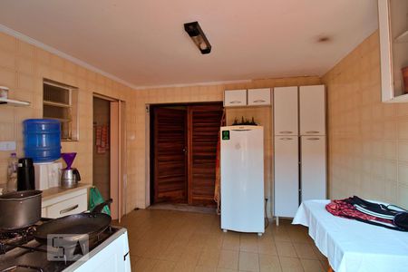 Casa à venda com 143m², 3 quartos e 2 vagas Casa à venda com 143m², 3 quartos e 2 vagasEdícula