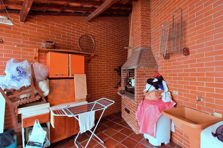 Casa à venda com 143m², 3 quartos e 2 vagas Casa à venda com 143m², 3 quartos e 2 vagasÁrea de Serviço