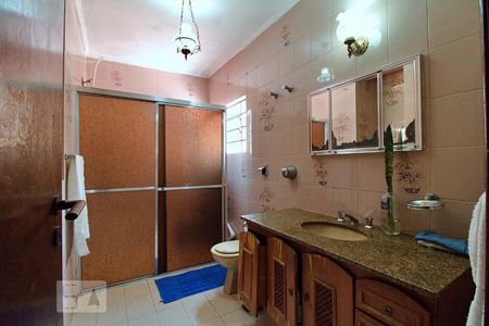 Casa à venda com 143m², 3 quartos e 2 vagas Casa à venda com 143m², 3 quartos e 2 vagasBanheiro