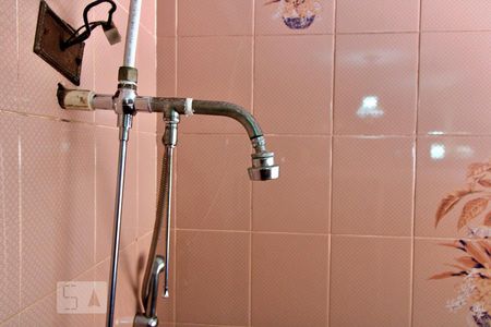 Casa à venda com 143m², 3 quartos e 2 vagas Casa à venda com 143m², 3 quartos e 2 vagasBanheiro