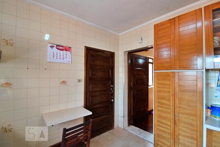 Casa à venda com 143m², 3 quartos e 2 vagas Casa à venda com 143m², 3 quartos e 2 vagasCozinha