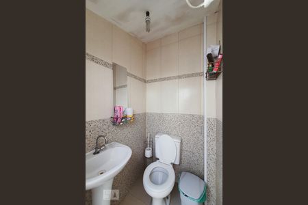 Casa à venda com 340m², 6 quartos e 6 vagasBanheiro 3