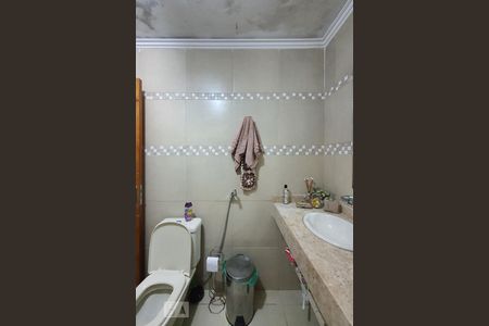 Casa à venda com 340m², 6 quartos e 6 vagasBanheiro 2