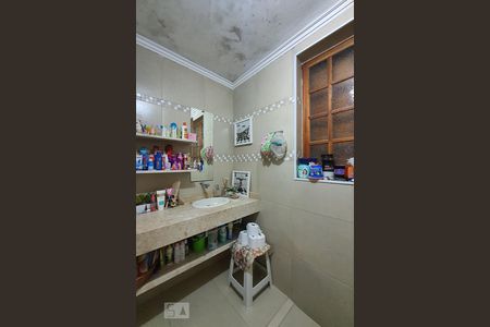 Casa à venda com 340m², 6 quartos e 6 vagasBanheiro 2