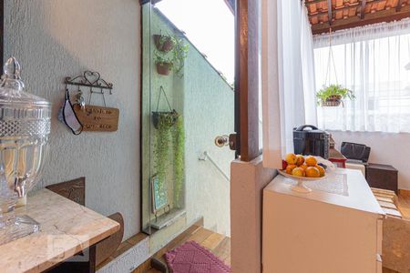 Casa à venda com 250m², 4 quartos e 2 vagas Casa à venda com 250m², 4 quartos e 2 vagasCorredor