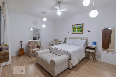 Suíte de casa à venda com 4 quartos, 250m² em Jardim das Flores, Osasco