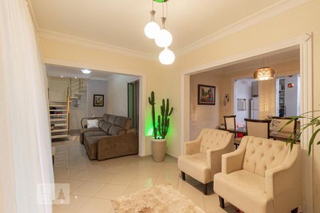 Sala de casa à venda com 4 quartos, 250m² em Jardim das Flores, Osasco