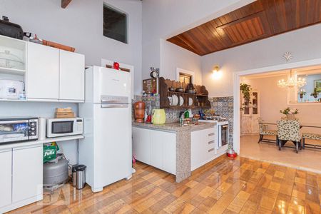 Casa à venda com 250m², 4 quartos e 2 vagas Casa à venda com 250m², 4 quartos e 2 vagasCozinha