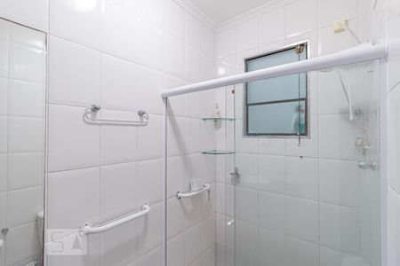 Casa à venda com 250m², 4 quartos e 2 vagas Casa à venda com 250m², 4 quartos e 2 vagasBanheiro