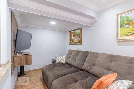 Casa à venda com 250m², 4 quartos e 2 vagas Casa à venda com 250m², 4 quartos e 2 vagasSala de TV