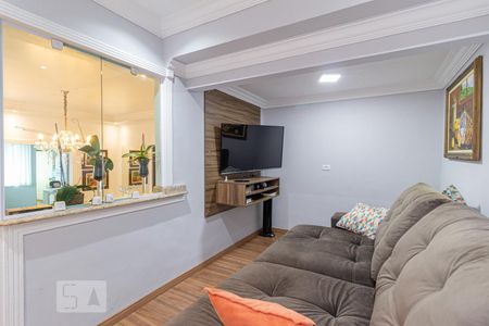 Casa à venda com 250m², 4 quartos e 2 vagas Casa à venda com 250m², 4 quartos e 2 vagasSala de TV