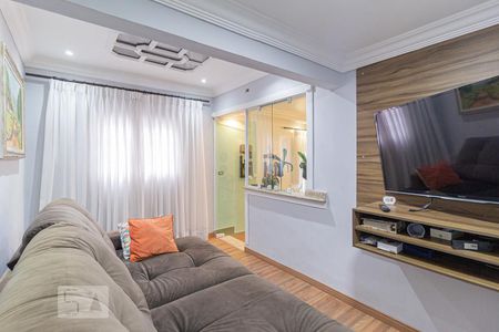 Casa à venda com 250m², 4 quartos e 2 vagas Casa à venda com 250m², 4 quartos e 2 vagasSala de TV