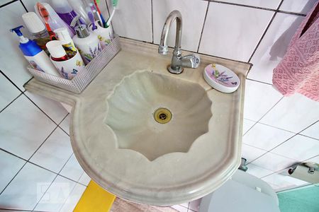 Detalhes do Banheiro da Suíte 1 de casa à venda com 4 quartos, 210m² em Baeta Neves, São Bernardo do Campo