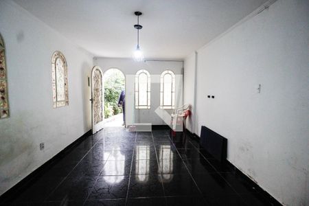 Sala de casa para alugar com 2 quartos, 70m² em Vila Bianca, São Paulo