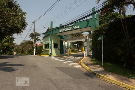 Casa de condomínio para alugar com 450m², 6 quartos e 6 vagasFachada Condomínio