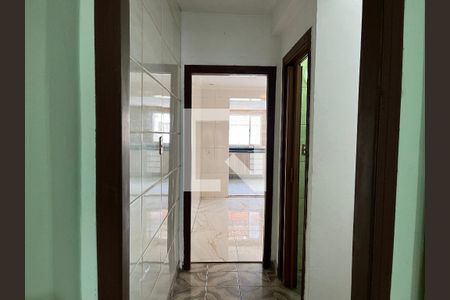 Corredor de casa à venda com 2 quartos, 185m² em Parque Imperial, São Paulo