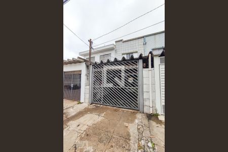 Casa à venda com 185m², 2 quartos e 1 vagaFachada